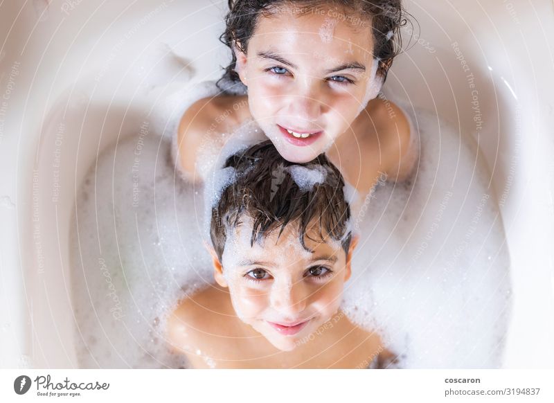 Wet and Wow! 5 Fun (and Scientific!) Bathtub Activities for Kids